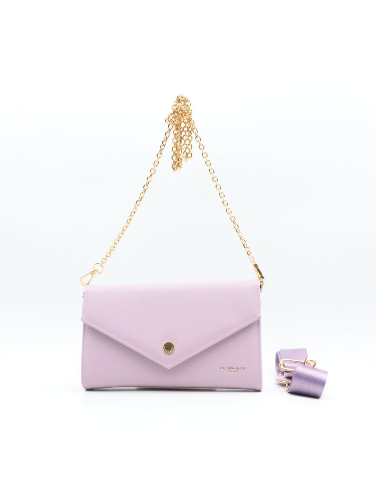Vue de face du petit sac a main rose clair avec bandoulière dorée numéro 5017.